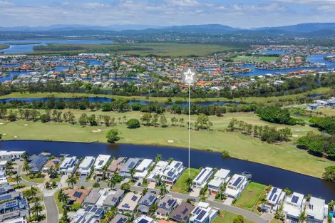 Property photo of 7627 Fairway Boulevard Hope Island QLD 4212