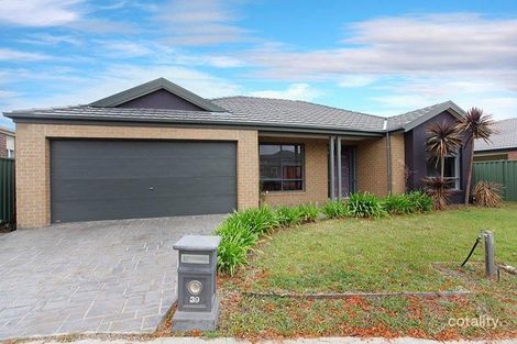 Property photo of 39 Hurlingham Way Craigieburn VIC 3064