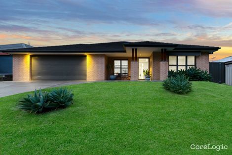 Property photo of 30 Calancra Avenue Cameron Park NSW 2285