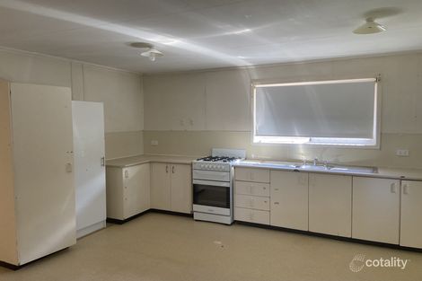 Property photo of 17 Dossie Street Riverview QLD 4303