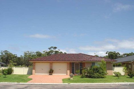 6 Dunshea Ave, Tea Gardens, NSW 2324