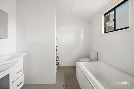 Property photo of 39 Woodland Crescent Narellan NSW 2567