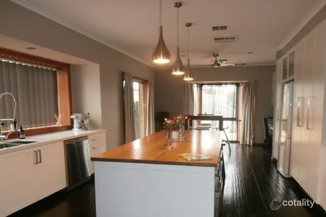 Property photo of 8 Sky Court Werribee VIC 3030