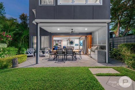 Property photo of 94 Temple Street Coorparoo QLD 4151
