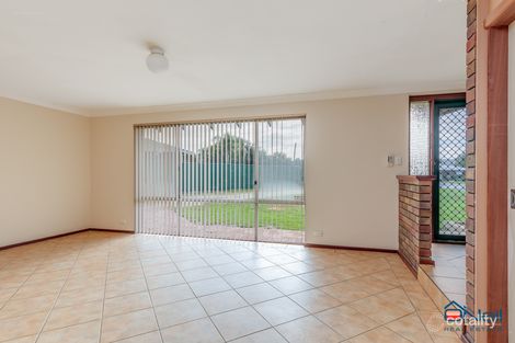 Property photo of 14 Wakehurst Place Kelmscott WA 6111