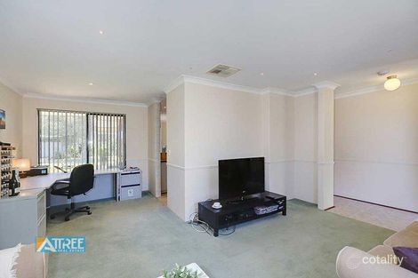 Property photo of 12 Patrick Way Huntingdale WA 6110