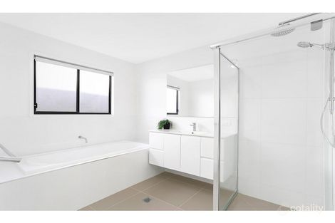 Property photo of 23 Samuel Walker Street Baringa QLD 4551