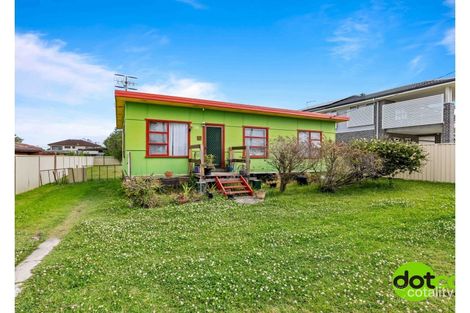 Property photo of 20 Manuka Parade Gorokan NSW 2263