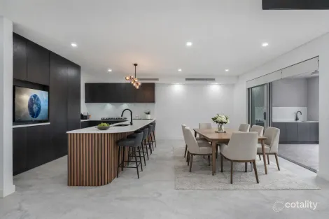 Property photo of 15 Derrimut Crescent Austral NSW 2179