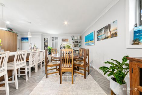 Property photo of 1 Meander Place Wadalba NSW 2259
