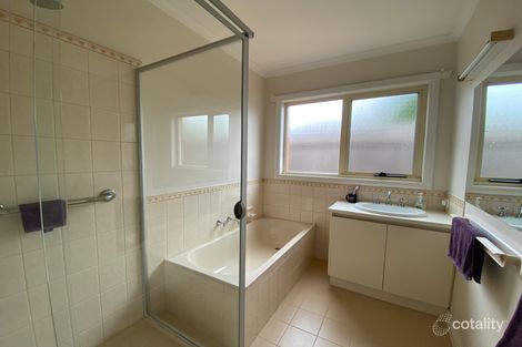 Property photo of 2/6 Westcott Street Newtown VIC 3220