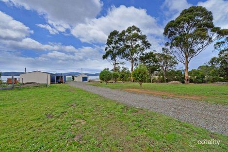 Property photo of 192 Bay Road Boomer Bay TAS 7177
