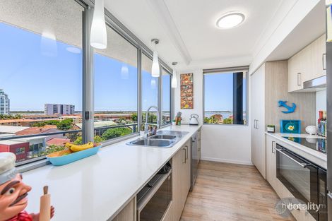 21/14-16 Bright Ave, Labrador, QLD 4215