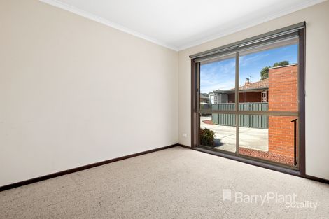 Property photo of 2/33 Sylvan Grove Pascoe Vale VIC 3044