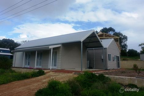 Property photo of 4 Orchard Place Myalup WA 6220