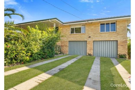 Property photo of 42 Cresthaven Drive Mansfield QLD 4122