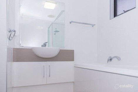 Property photo of 10 Wooldridge Street Morphett Vale SA 5162