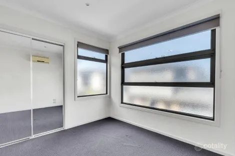 Property photo of 44 Compton Parade Sunshine North VIC 3020