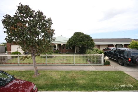 16 Broughton Dr, Highton, VIC 3216