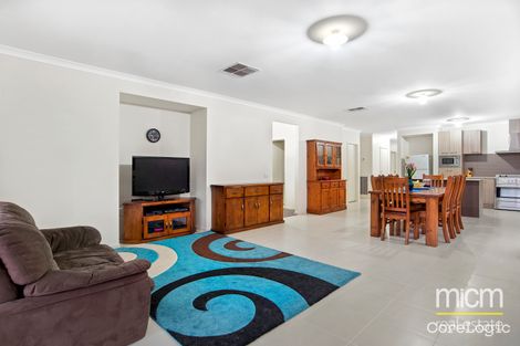 Property photo of 17 Mallee Street Point Cook VIC 3030