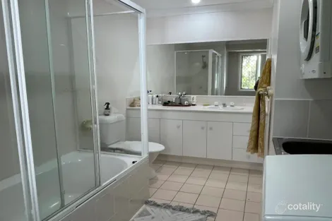 Property photo of 16/32-36 Second Avenue Broadbeach QLD 4218