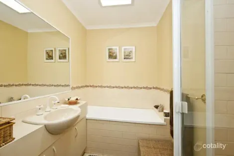 Property photo of 7 Hotham Retreat Burwood East VIC 3151