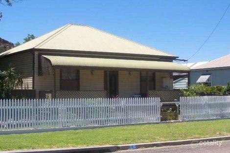 16 Albert St, Warners Bay, NSW 2282