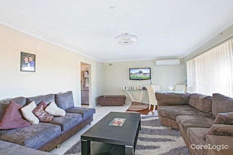 Property photo of 28 Crayford Crescent Mount Pritchard NSW 2170