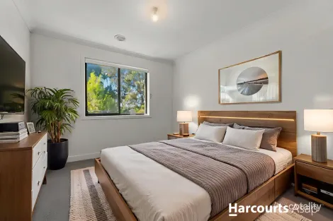 Property photo of 52 Innes Court Berwick VIC 3806