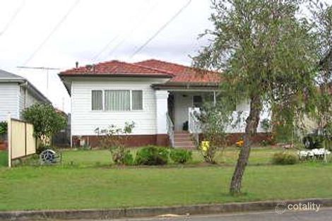 13 Chatsworth St, Fairfield, NSW 2165