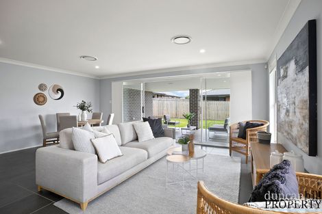 Property photo of 33 Challoner Rise Renwick NSW 2575