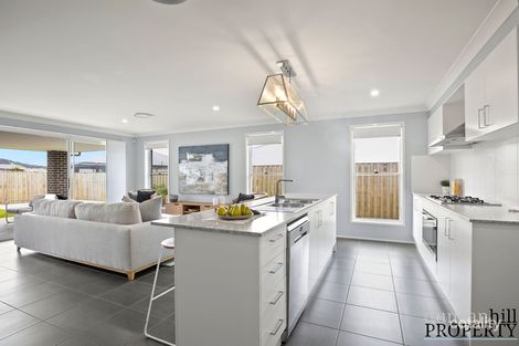 Property photo of 33 Challoner Rise Renwick NSW 2575