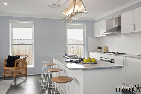 Property photo of 33 Challoner Rise Renwick NSW 2575