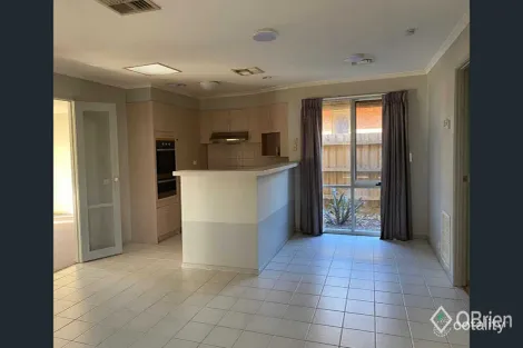 Property photo of 14 Bokissa Drive Frankston VIC 3199