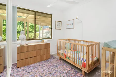 Property photo of 14 Highcroft Boulevard Horsley NSW 2530