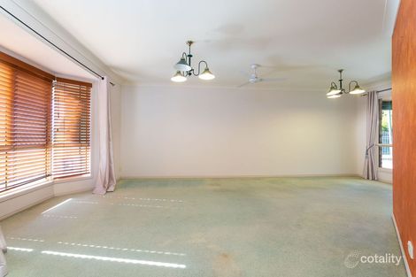 Property photo of 9 Lakeshore Drive Helensvale QLD 4212