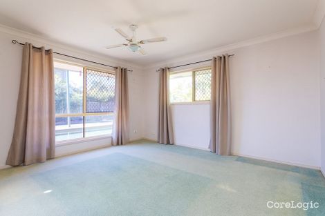 Property photo of 9 Lakeshore Drive Helensvale QLD 4212