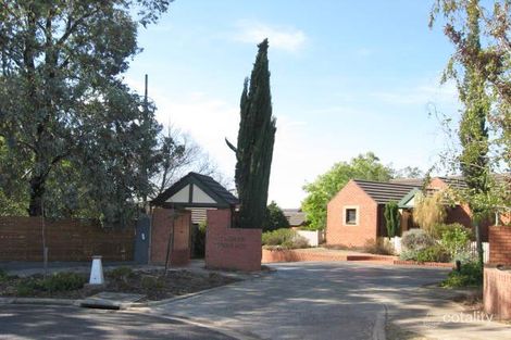 Property photo of 4/1-11 Tasman Avenue Strathmore Heights VIC 3041