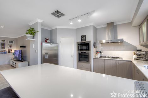 Property photo of 22 Phar Lap Road Wattle Grove WA 6107