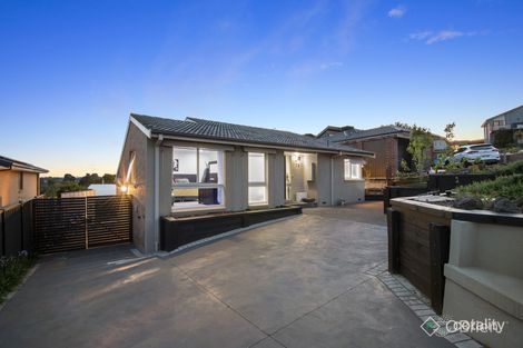 Property photo of 73 William Hovell Drive Endeavour Hills VIC 3802