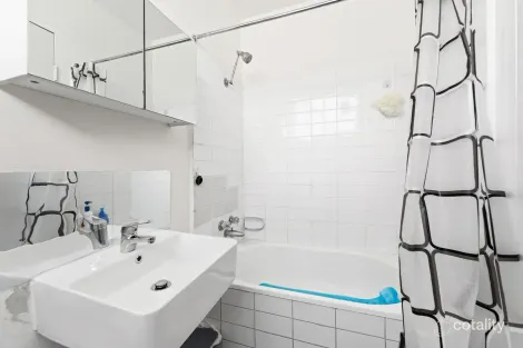 Property photo of 10/31 Ridley Street Albion VIC 3020