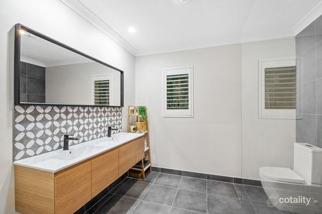 Property photo of 10 Essendon Road Anstead QLD 4070