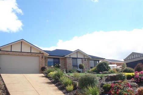 Property photo of 5 Bowerbird Place Whittlesea VIC 3757