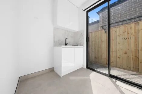 Property photo of 5 Countess Circuit Wollert VIC 3750
