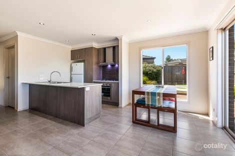 Property photo of 32 Thoroughbred Boulevard Doreen VIC 3754