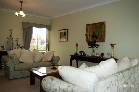 Property photo of 18 Rye Court Romsey VIC 3434