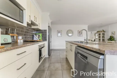 Property photo of 20A Cooper Crescent Gormans Hill NSW 2795
