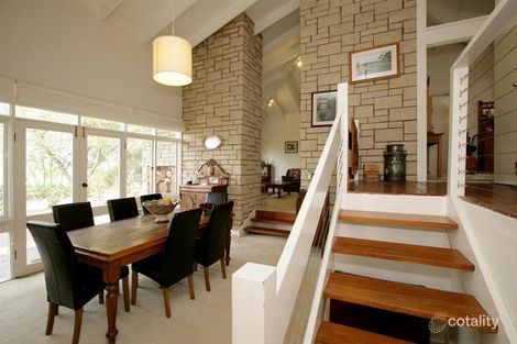 Property photo of 3 Highfield Place Kooringal NSW 2650