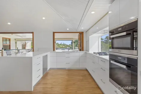 Property photo of 11 Frederick Street Newtown QLD 4305