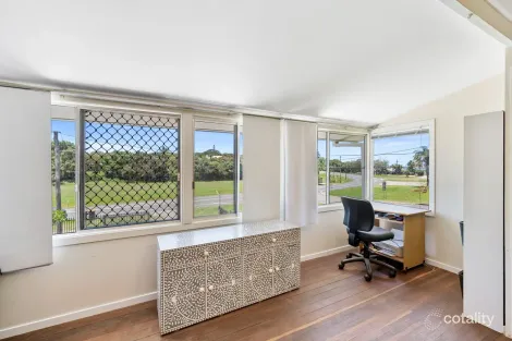 Property photo of 9 Gannet Street Slade Point QLD 4740